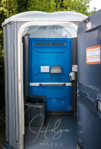 standard_Toilet-blau_test